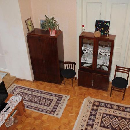 Grandma'S Hotel Тбилиси Экстерьер фото